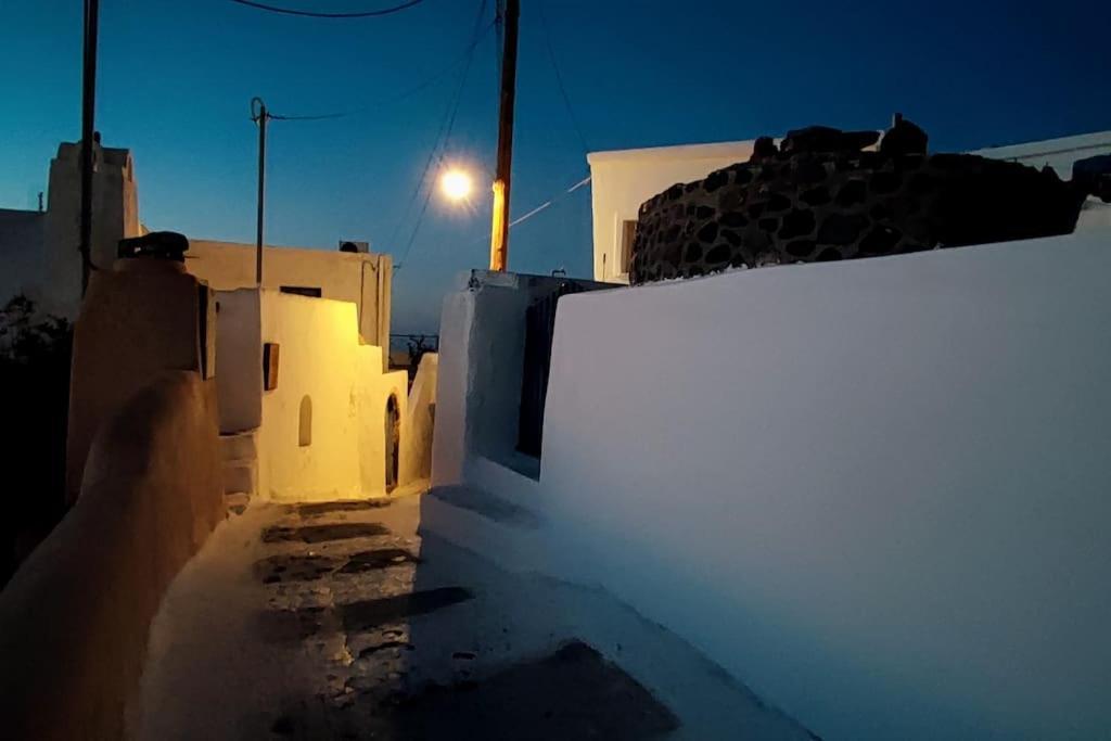 Finikas Cave House Apartment Foinikia  ภายนอก รูปภาพ