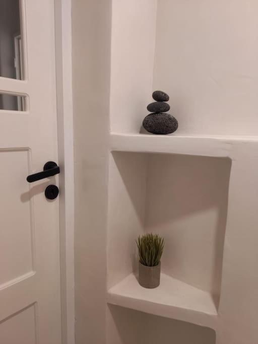 Finikas Cave House Apartment Foinikia  ภายนอก รูปภาพ